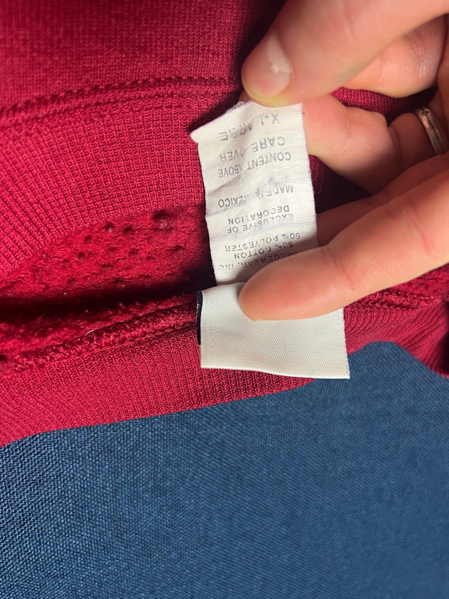 (XL) Pull universitaire américain
