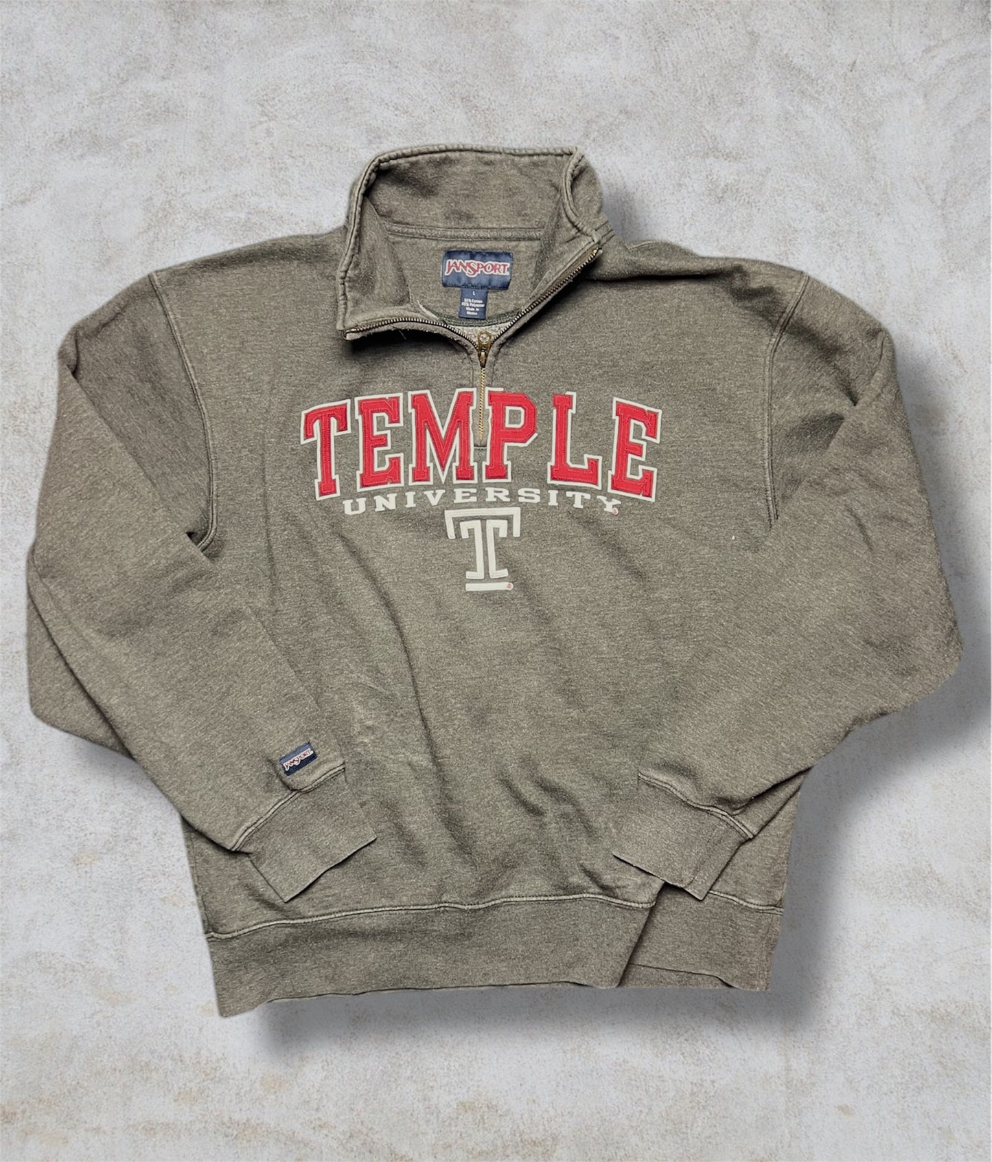 (L) Pull universitaire américain