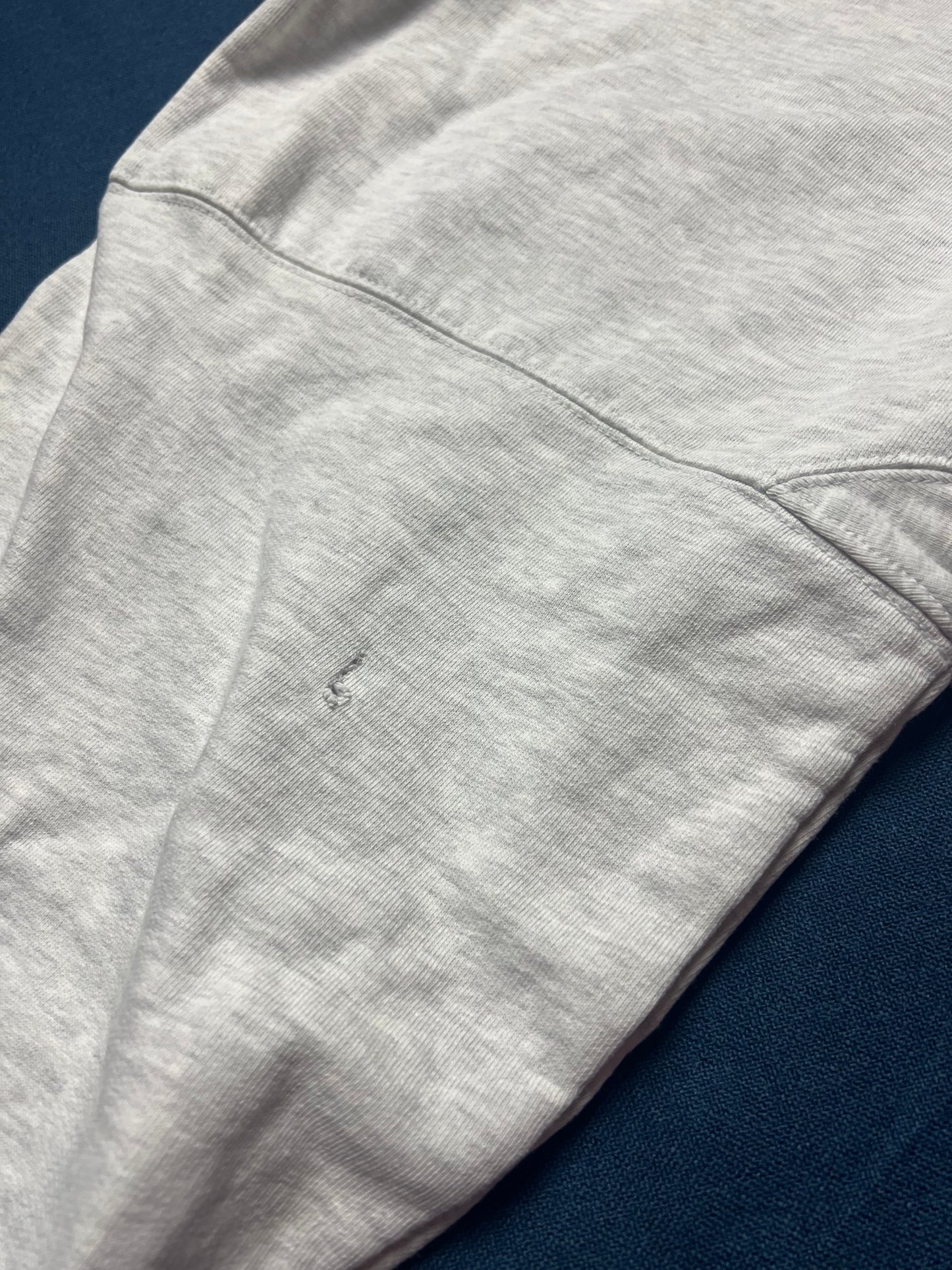 (L) Pull universitaire américain