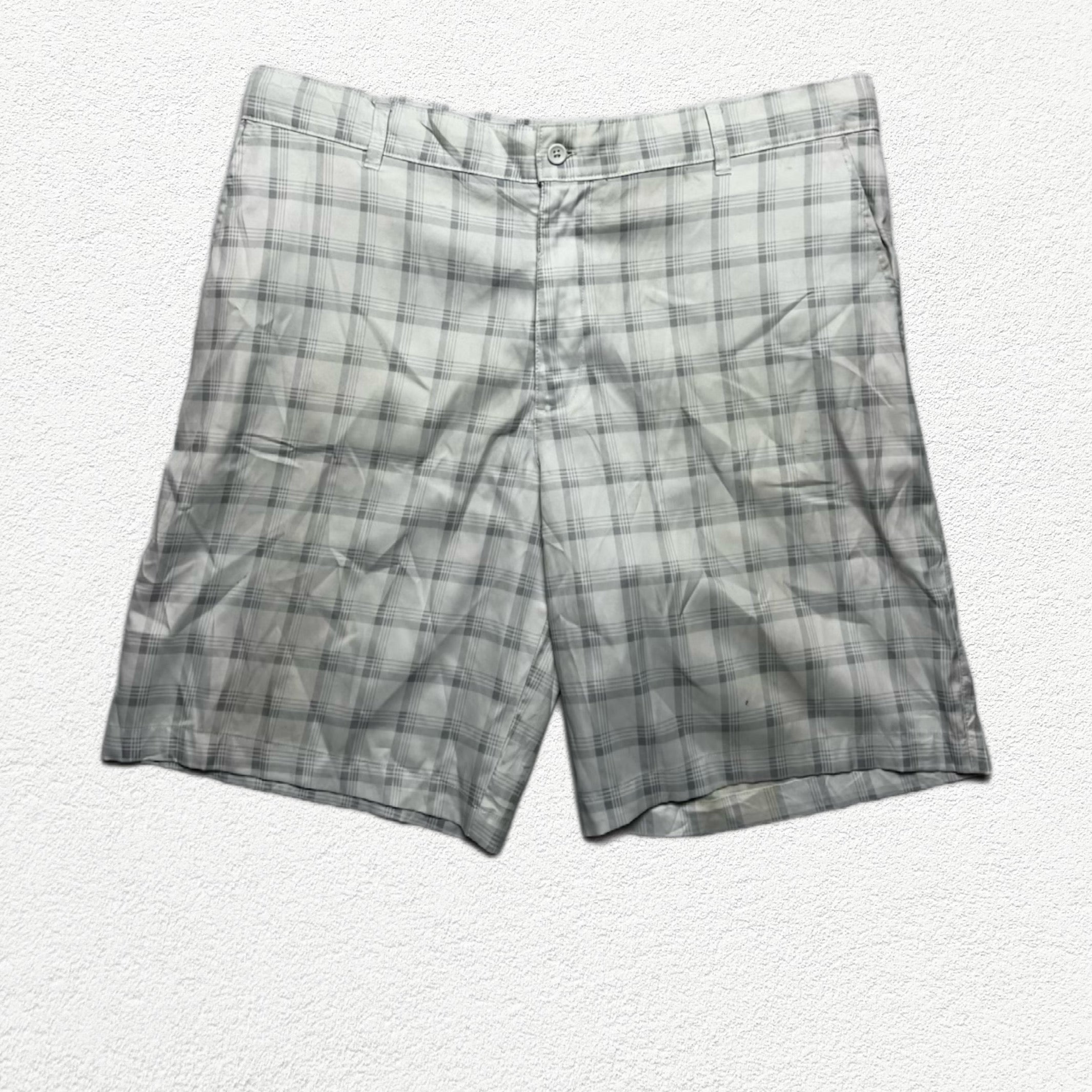 (XL) Short Cargo Russell Carreaux Blanc/Gris