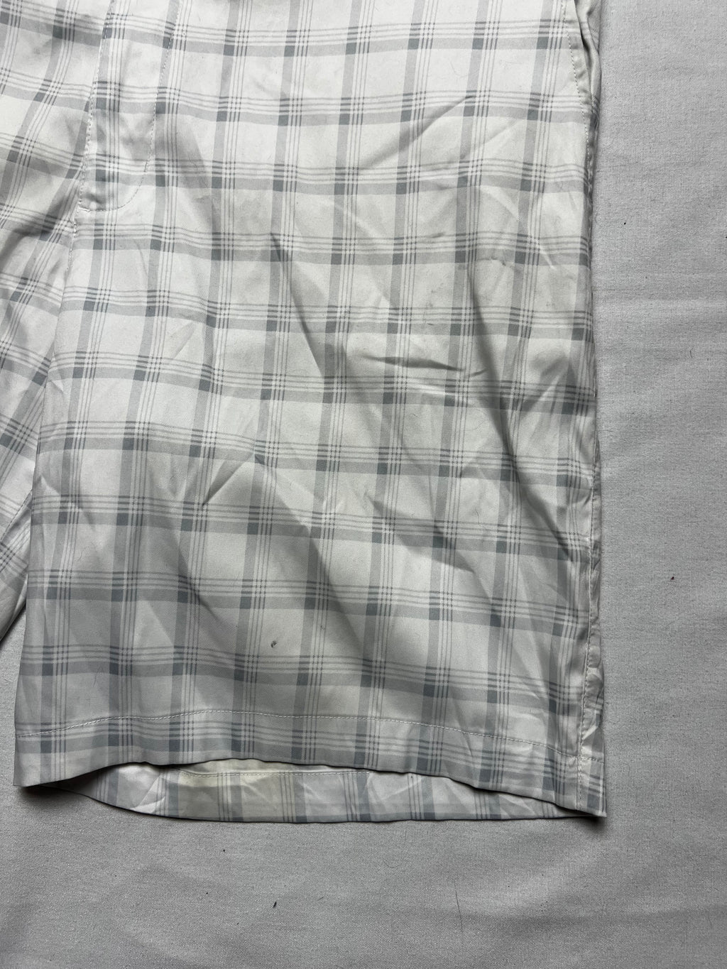 (XL) Short Cargo Russell Carreaux Blanc/Gris