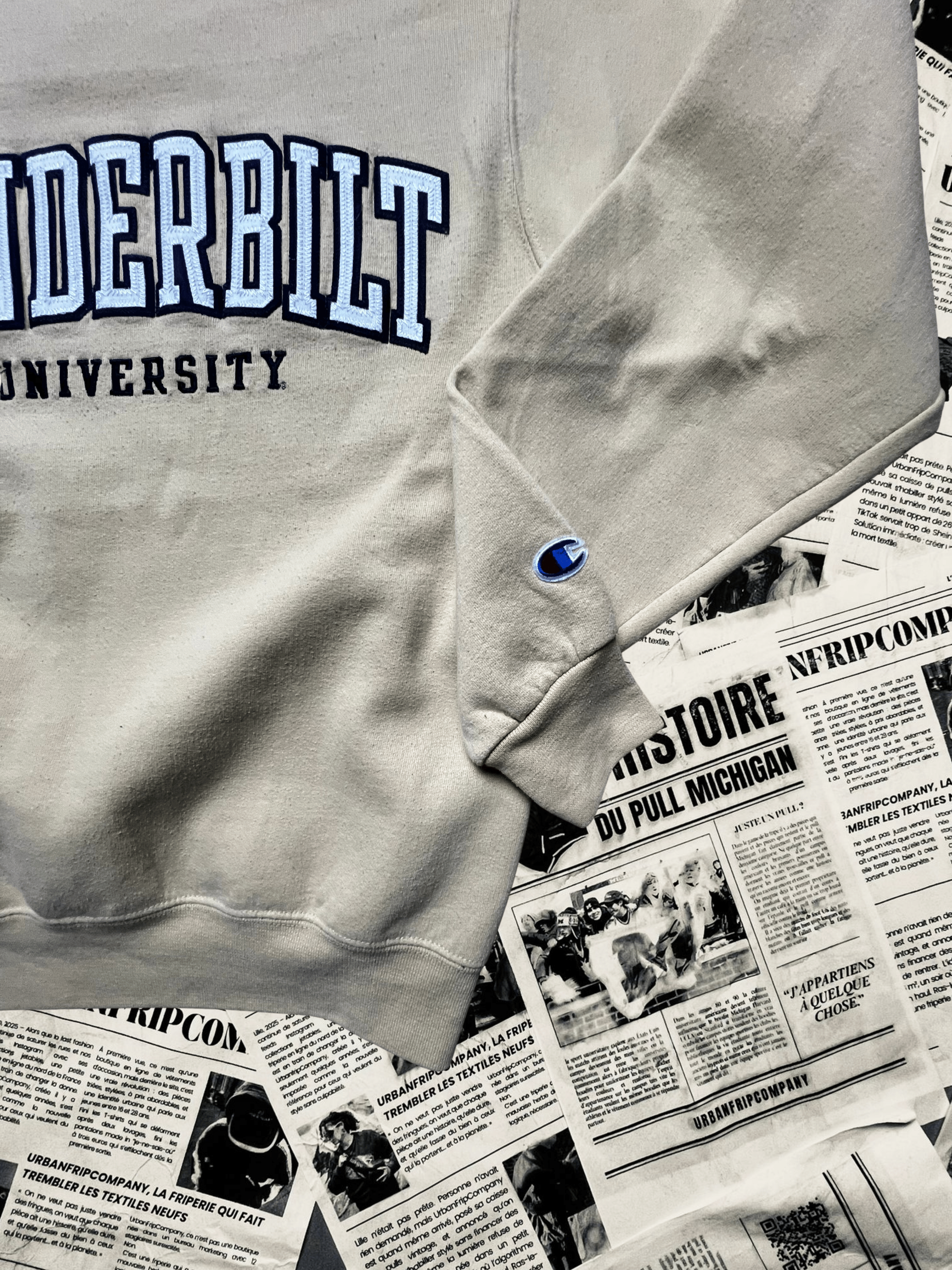 (S) Pull Universitaire – Style Campus US 90s/2000s | UrbanFripCompany